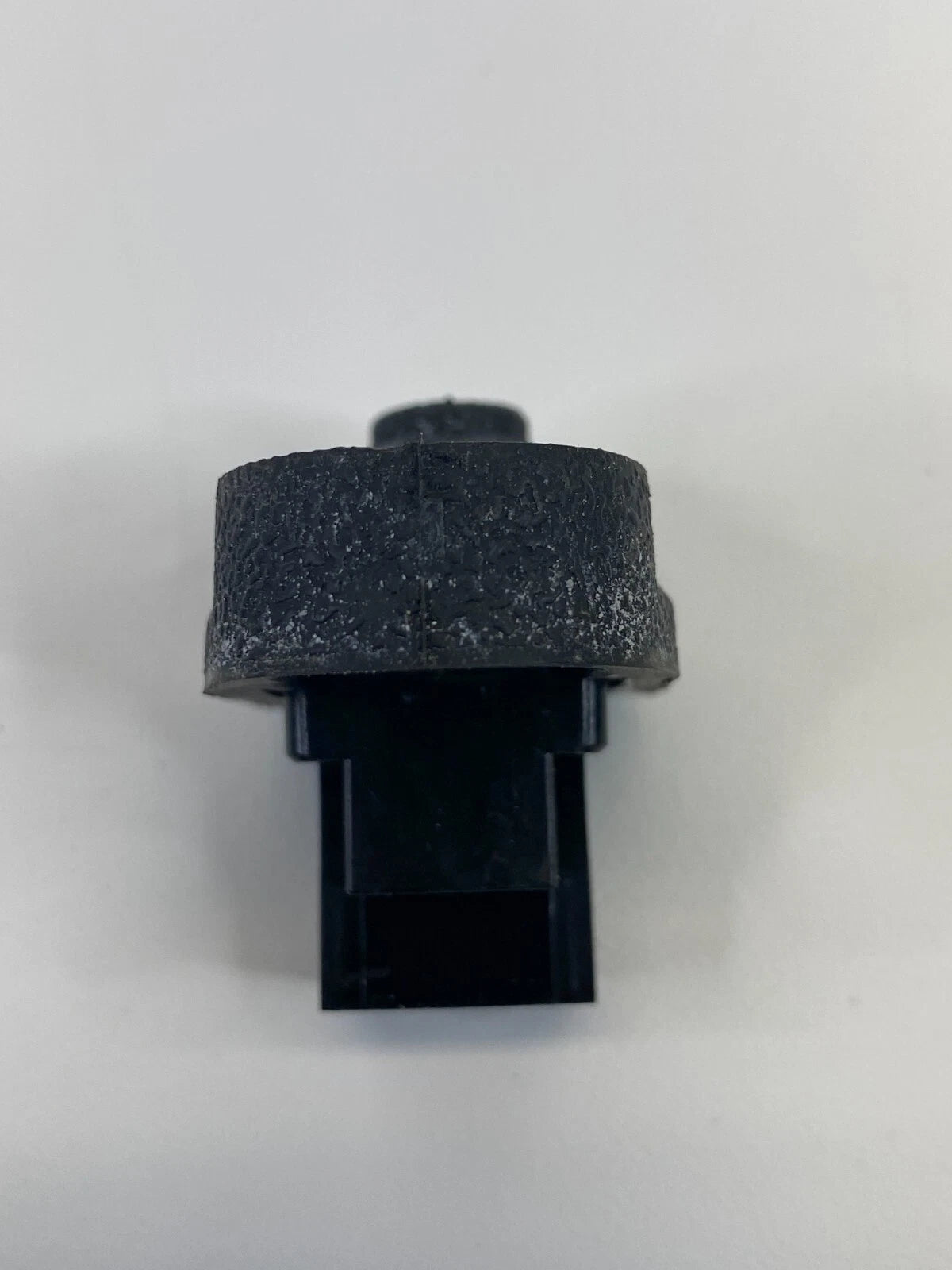 2003-2008 INFINITI G35 SEDAN DOOR AJAR JAMB LIGHT LAMP SWITCH BUTTON