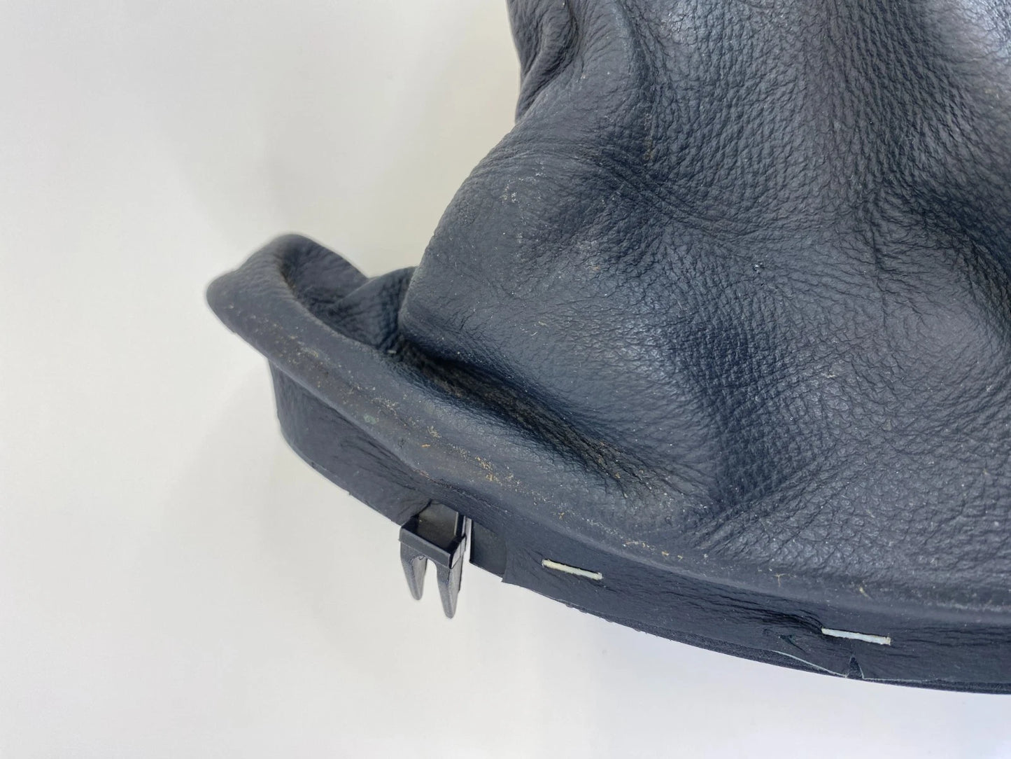 06 07 BMW 530XI EMERGENCY PARKING BRAKE BOOT HANDLE COVER LEATHER 34427034091