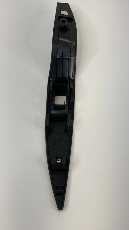 2002-2004 NISSAN ALTIMA REAR RIGHT PASSENGER WINDOW SWITCH BEZEL TRIM 82960-8J00