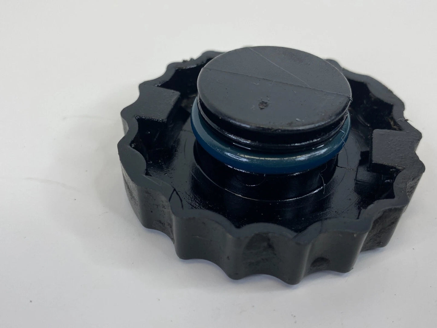 2001-2007 CHRYSLER TOWN & COUNTRY 3.3L POWER STEERING PUMP BOTTLE RESERVOIR CAP