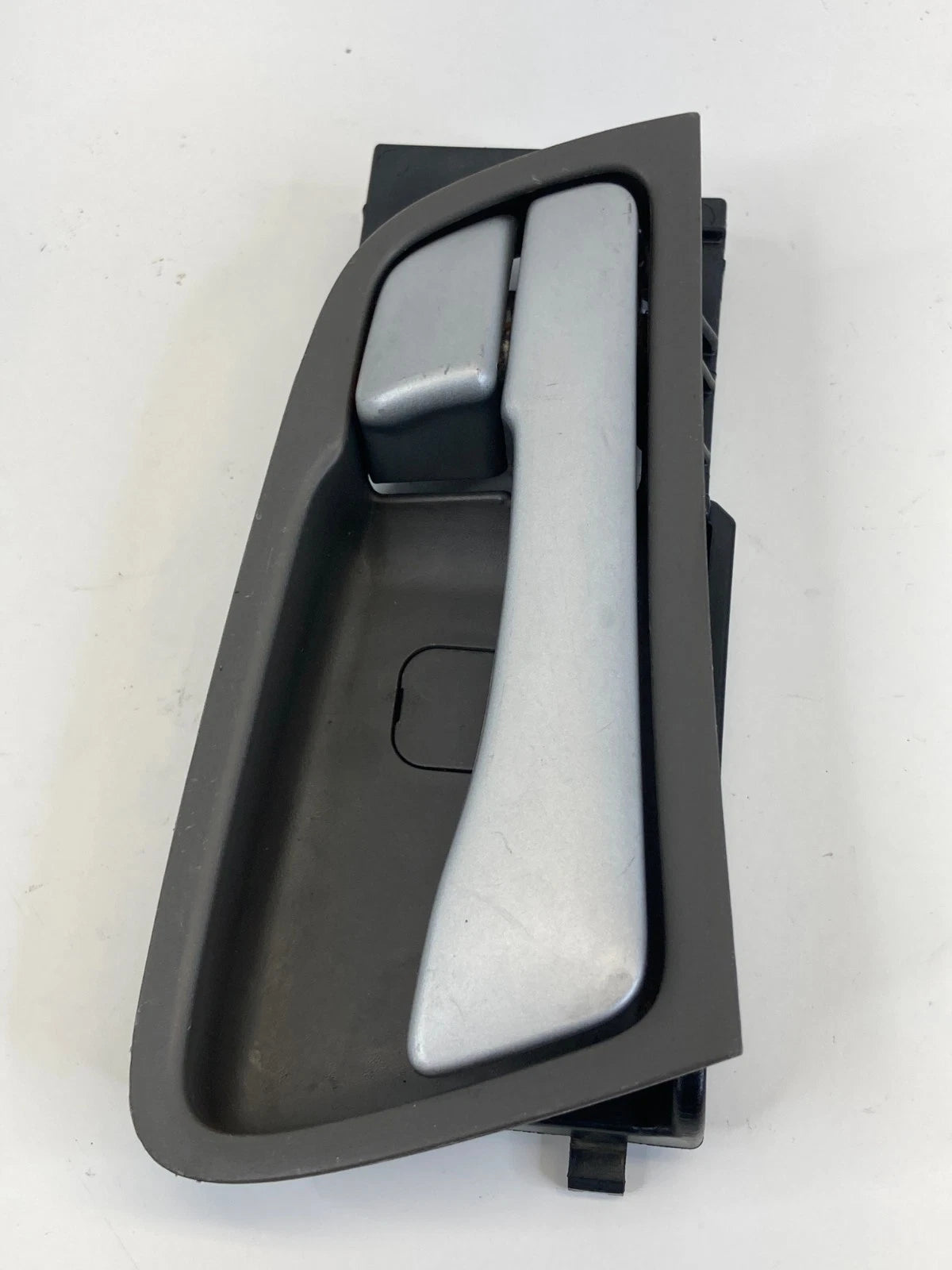 2012-2017 HYUNDAI ACCENT FRONT RIGHT SIDE INSIDE INTERIOR DOOR HANDLE 82623RB000