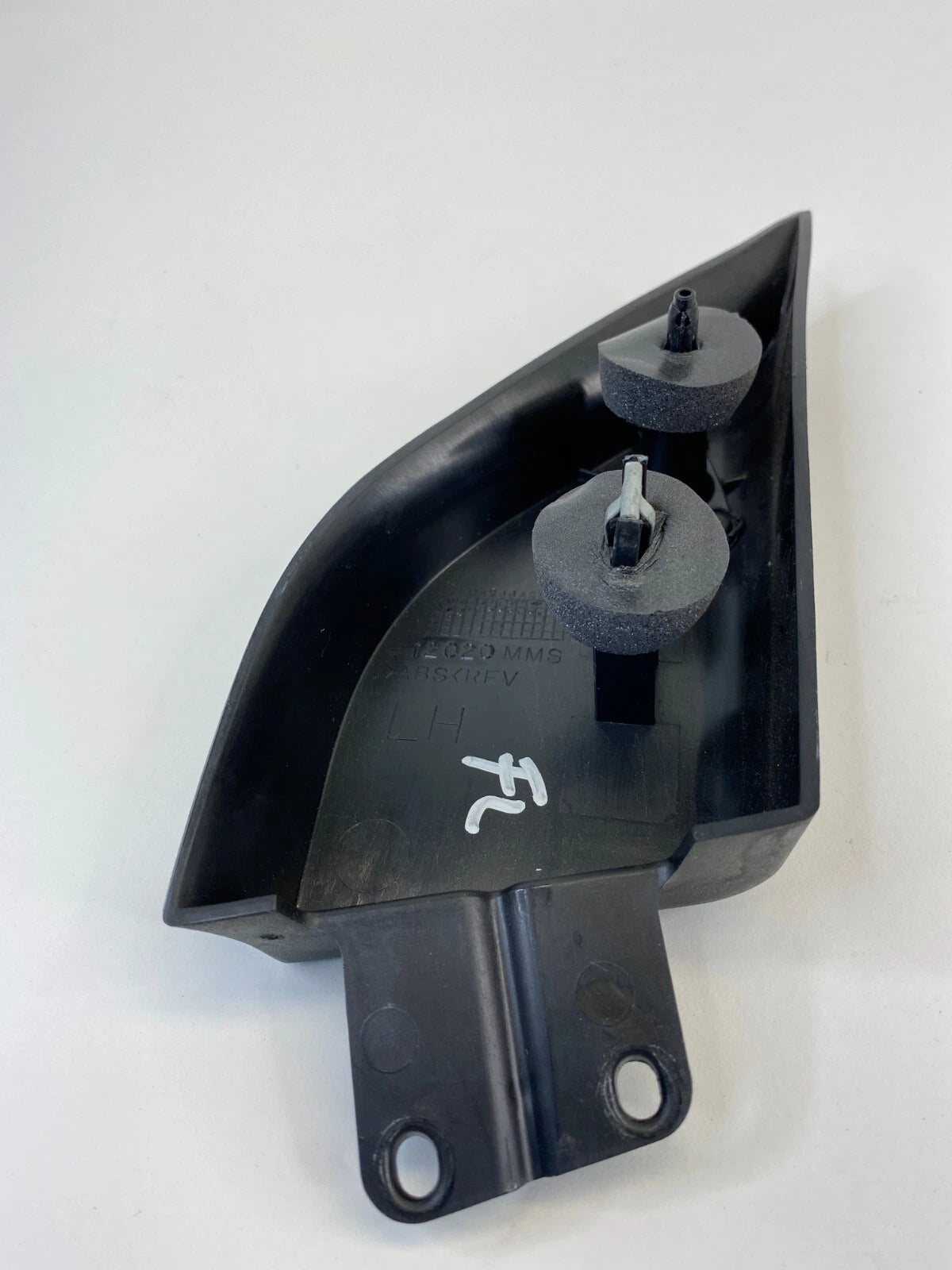 04-06 CADILLAC SRX FRONT LEFT INTERIOR DOOR MIRROR CORNER COVER TRIM 12020MMS