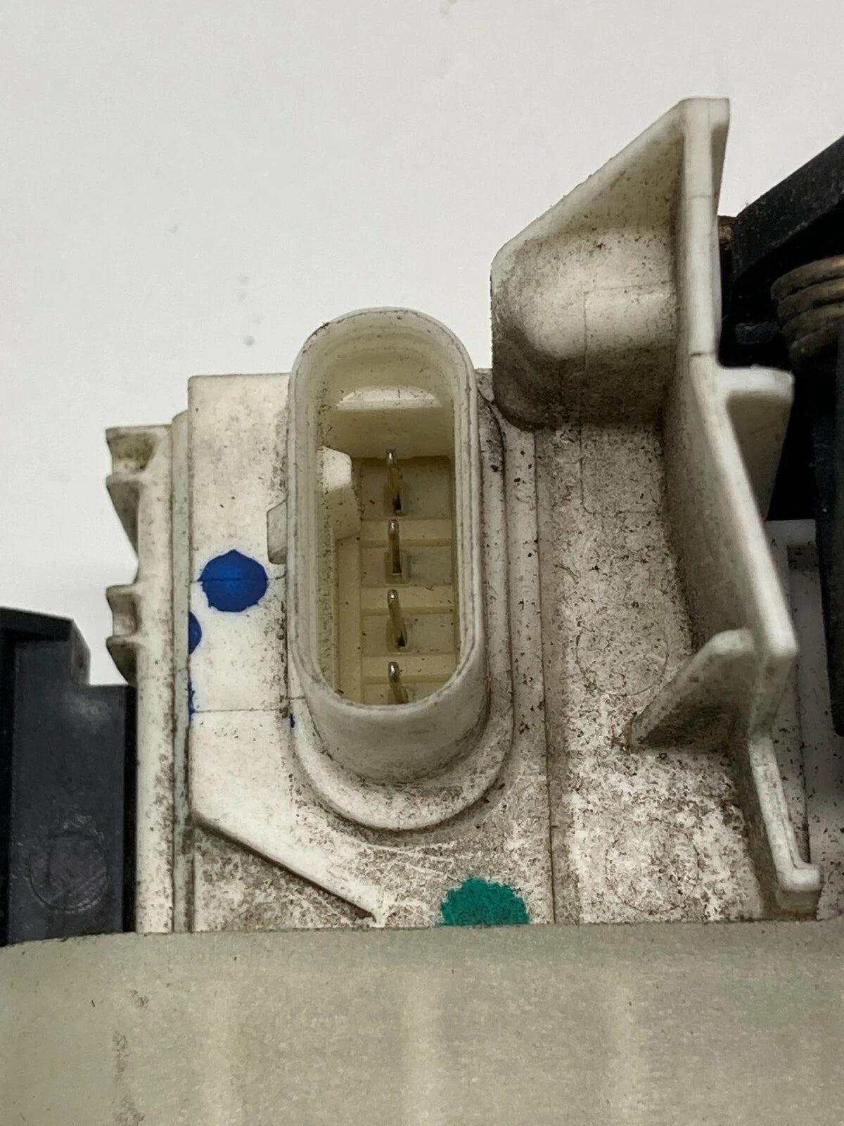 07-10 JEEP COMPASS 07-09 CALIBER REAR RIGHT SIDE DOOR LOCK LATCH 04589414AD OEM