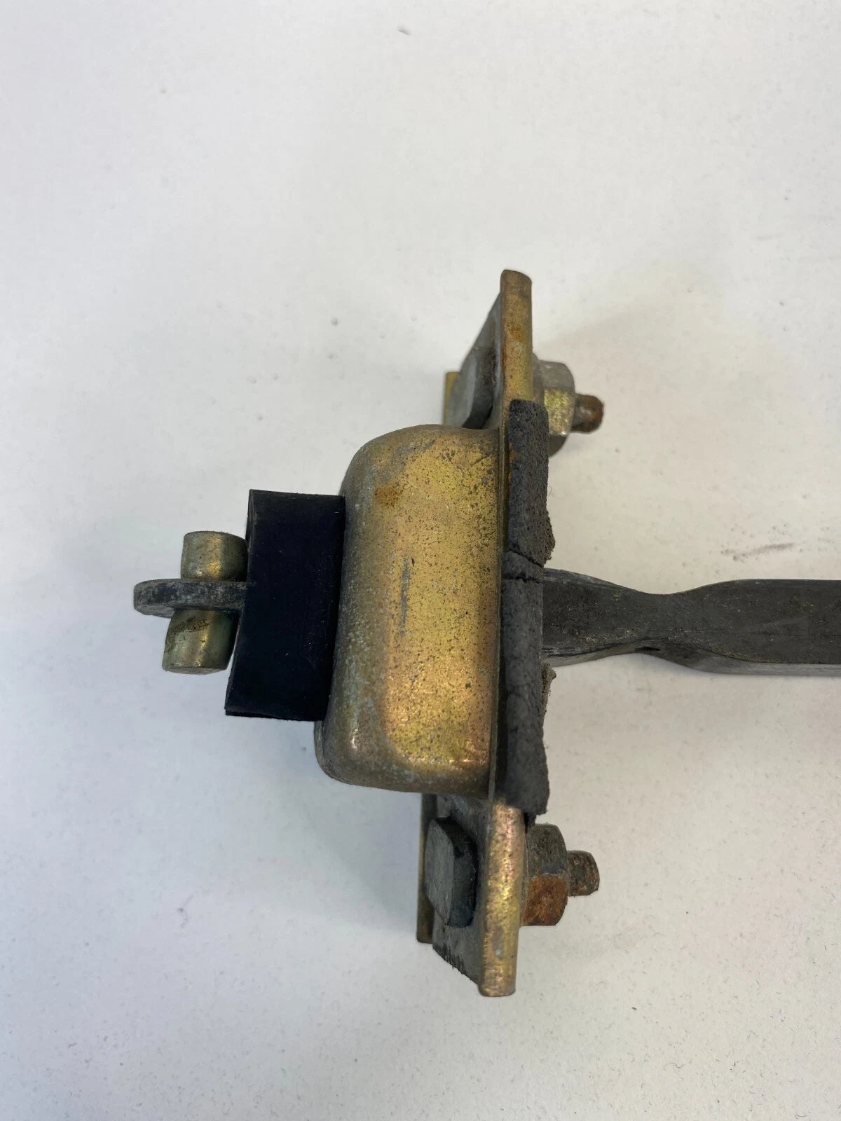 1997-2001 TOYOTA CAMRY REAR RIGHT PASSENGER SIDE DOOR CHECK STOP STOPPER DETENT