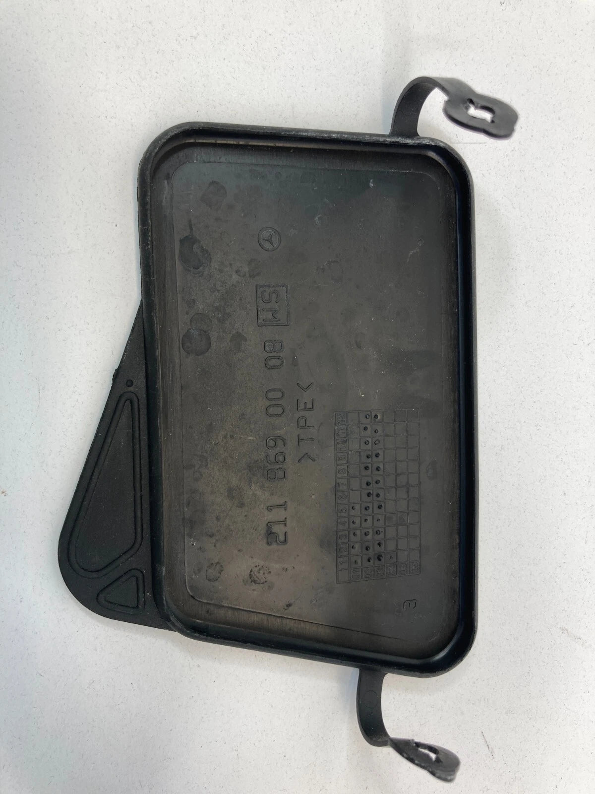 03-09 MERCEDES-BENZ E320 WINDSHIELD WIPER FLUID RESERVOIR CAP COVER 2118690008