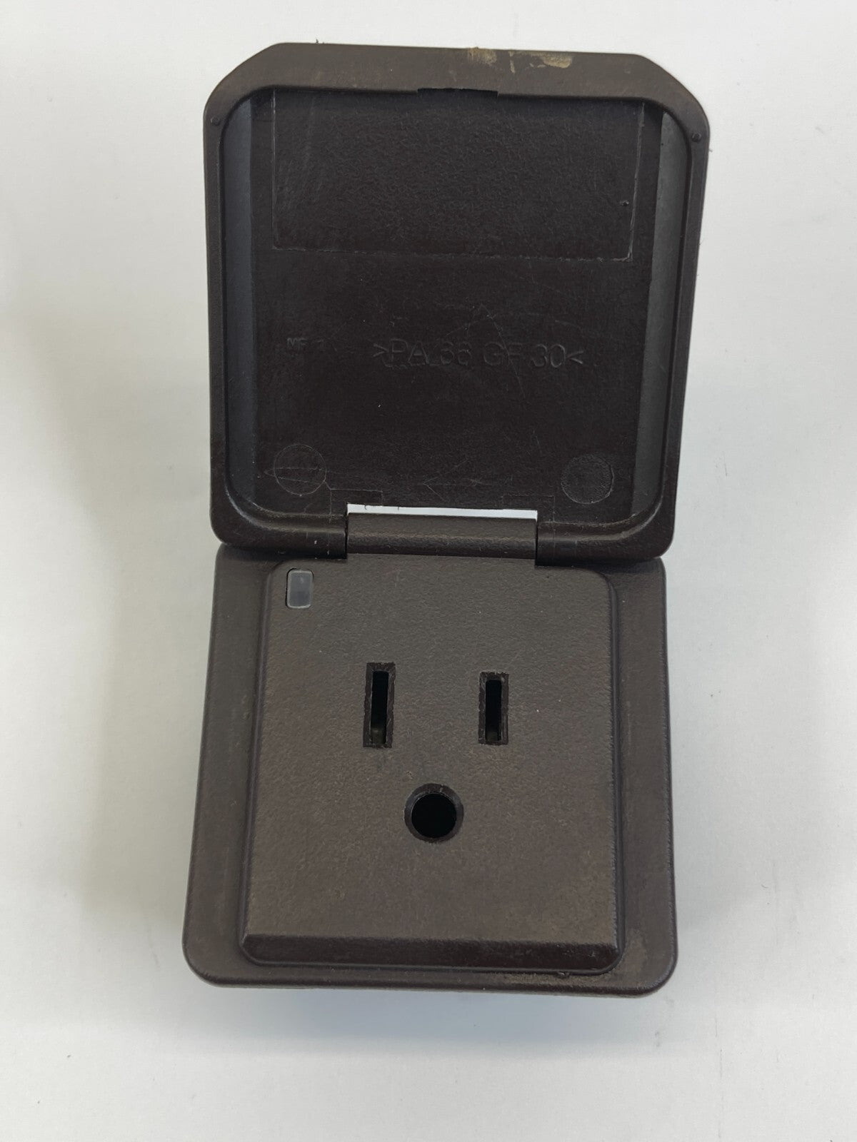 11-16 Buick Regal Center Console 120 Volt Power Outlet Receptacle 1333285 OEM