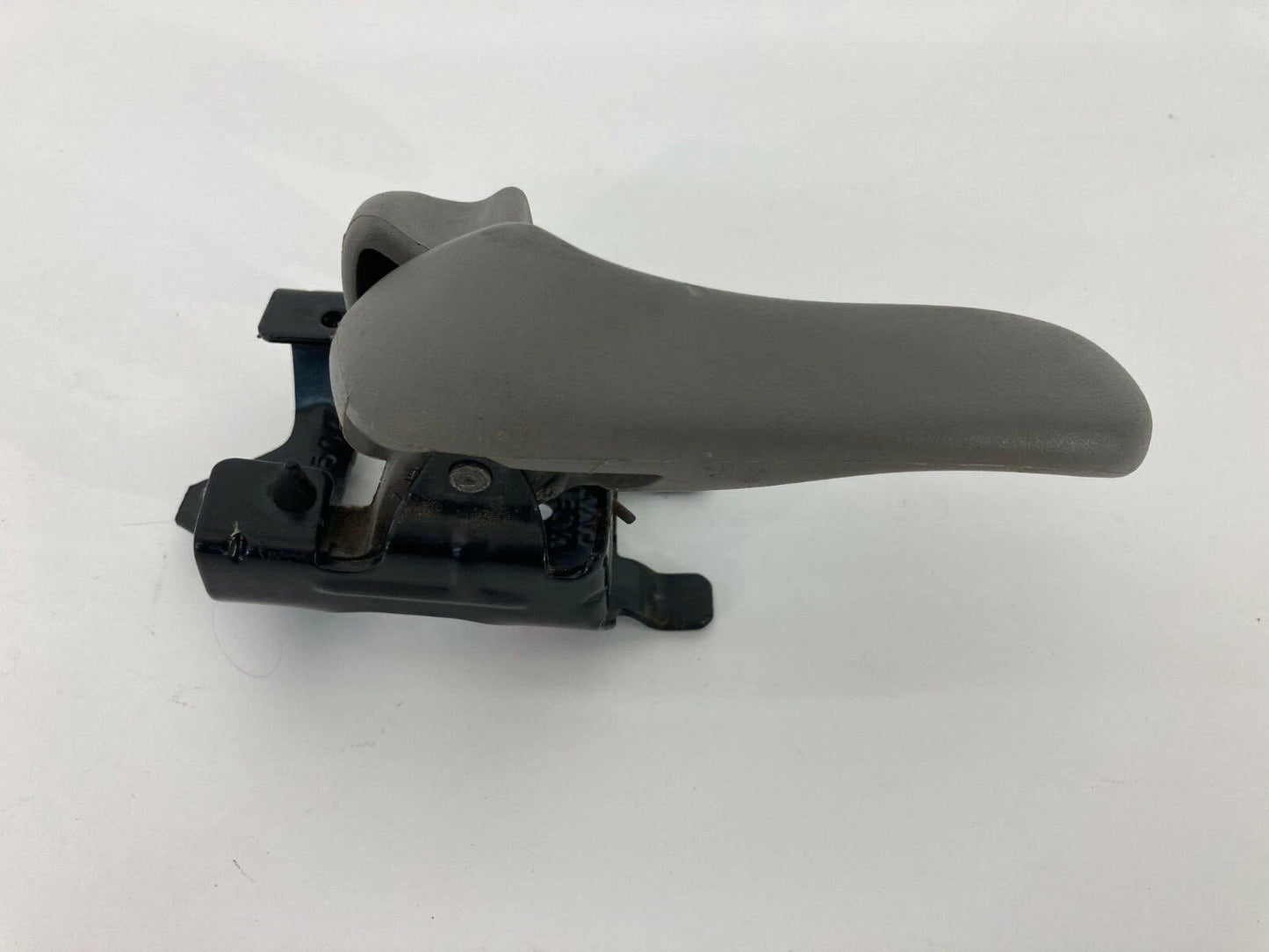 2000-2005 CHEVROLET IMPALA FRONT LEFT DRIVER SIDE INNER DOOR HANDLE ASSEMBLY OEM