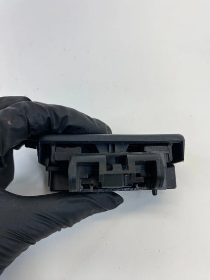 2003 2004 2005 2006 2007 2008 Pontiac Vibe Glove Box Lock Latch Door Handle OEM