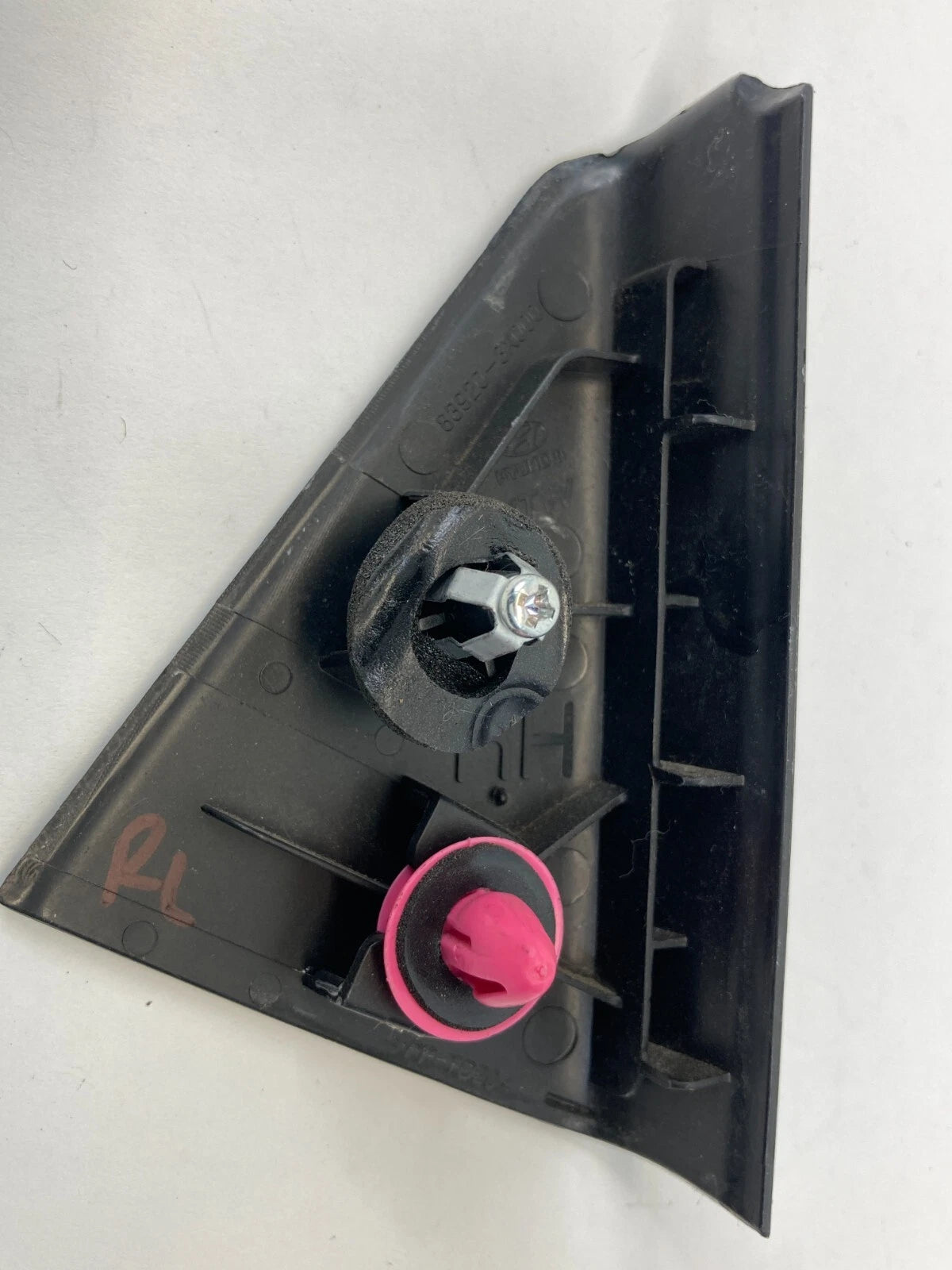 11-16 HYUNDAI ELANTRA REAR RIGHT SIDE DOOR INTERIOR FILLER MOLDING 83920-3X000