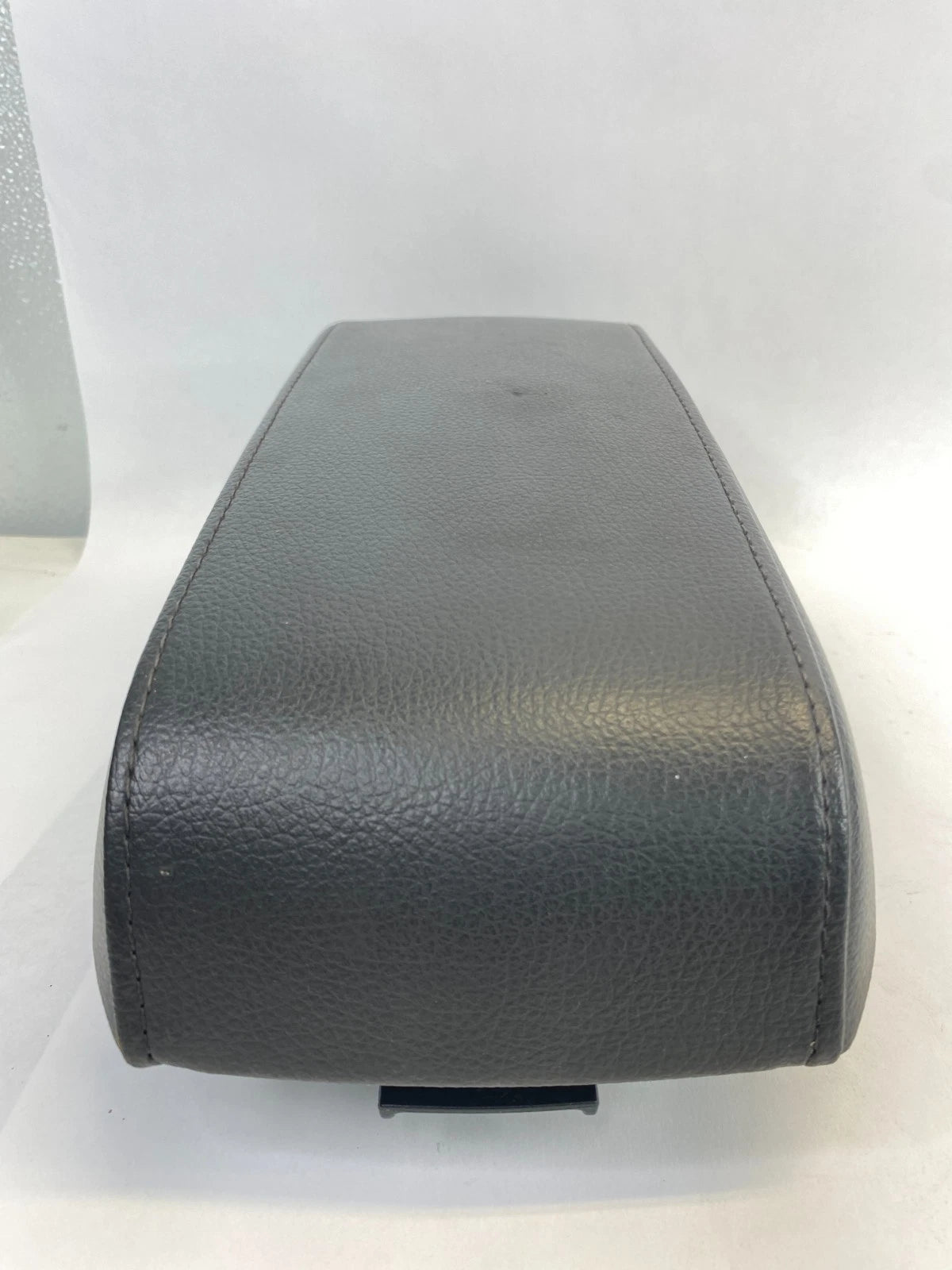 2009 2010 DODGE JOURNEY CENTER CONSOLE SLIDING ARMREST LID ASSEMBLY BLACK OEM
