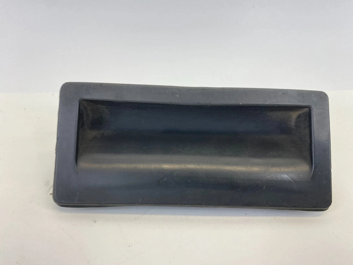 2009-2016 AUDI A4 QUATTRO REAR TRUNK RELEASE HANDLE SWITCH 5N0827566 OEM