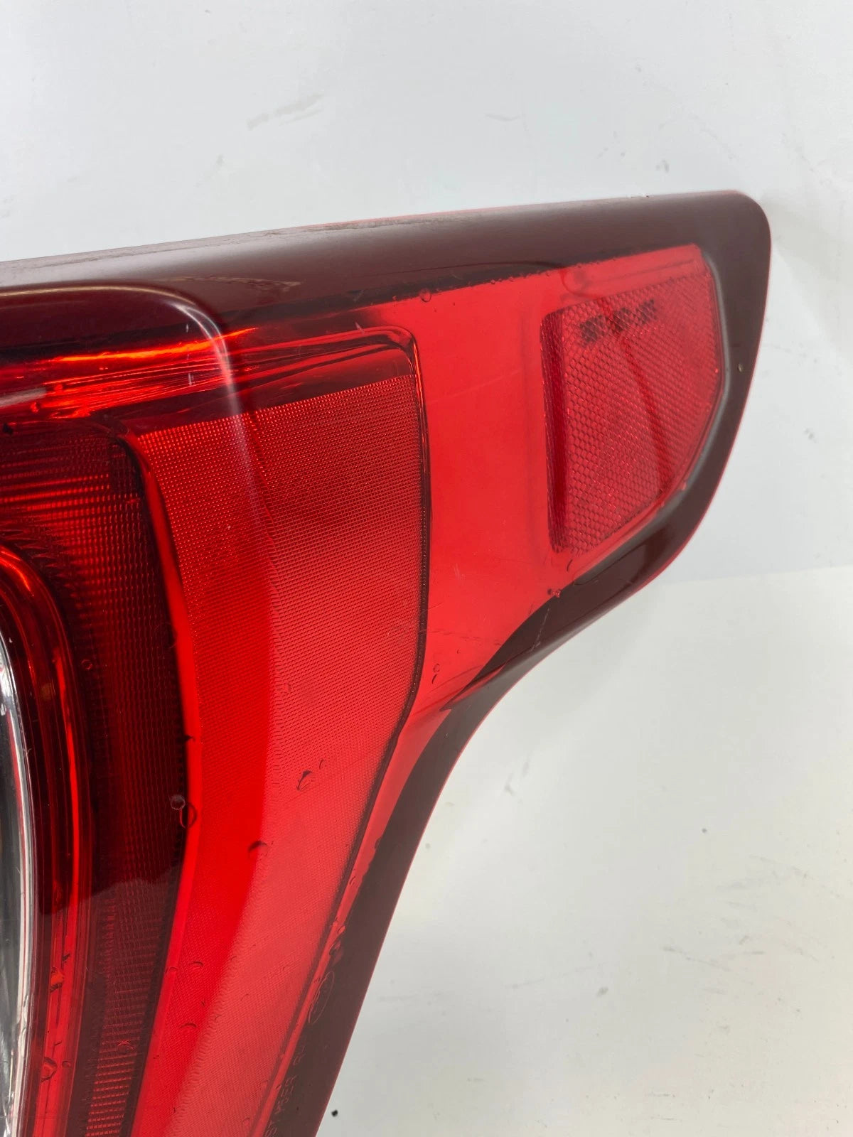 2016-2019 FORD EXPLORER INTERCEPTOR UTILITY RIGHT SIDE TAILLIGHT TAILLAMP OEM