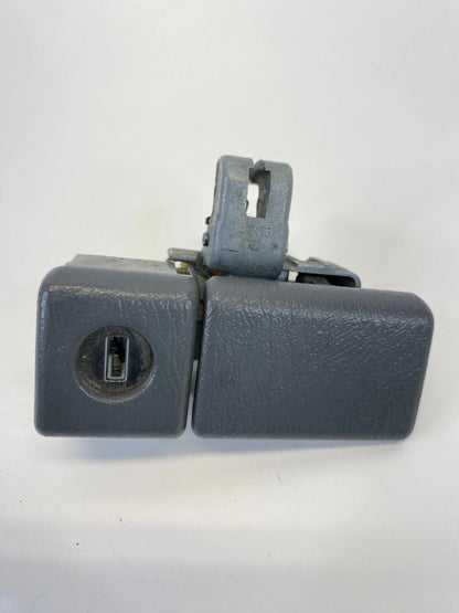2001-2005 TOYOTA RAV4 GLOVE BOX LOCK LATCH COMPARTMENT HANDLE OEM