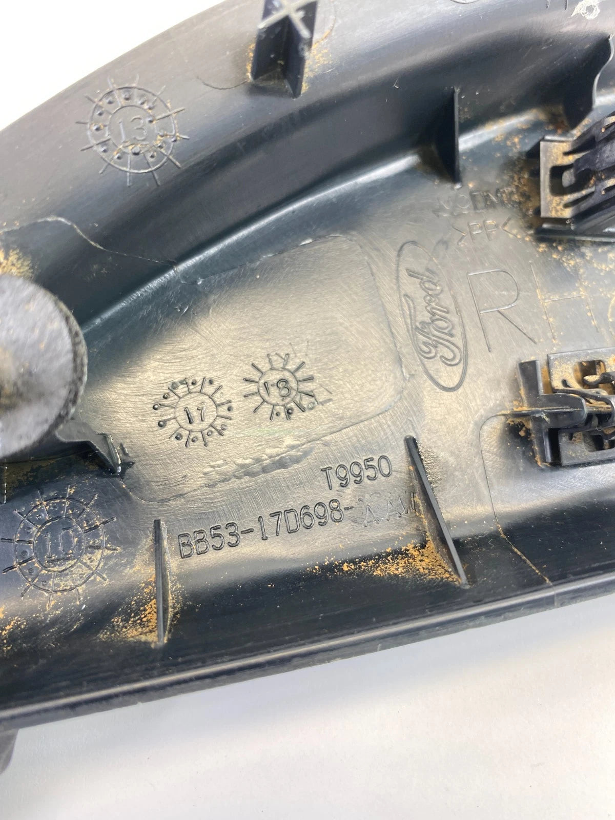 16-19 FORD EXPLORER POLICE INTERCEPTOR FR RIGHT DOOR MIRROR COVER CORNER TRIM