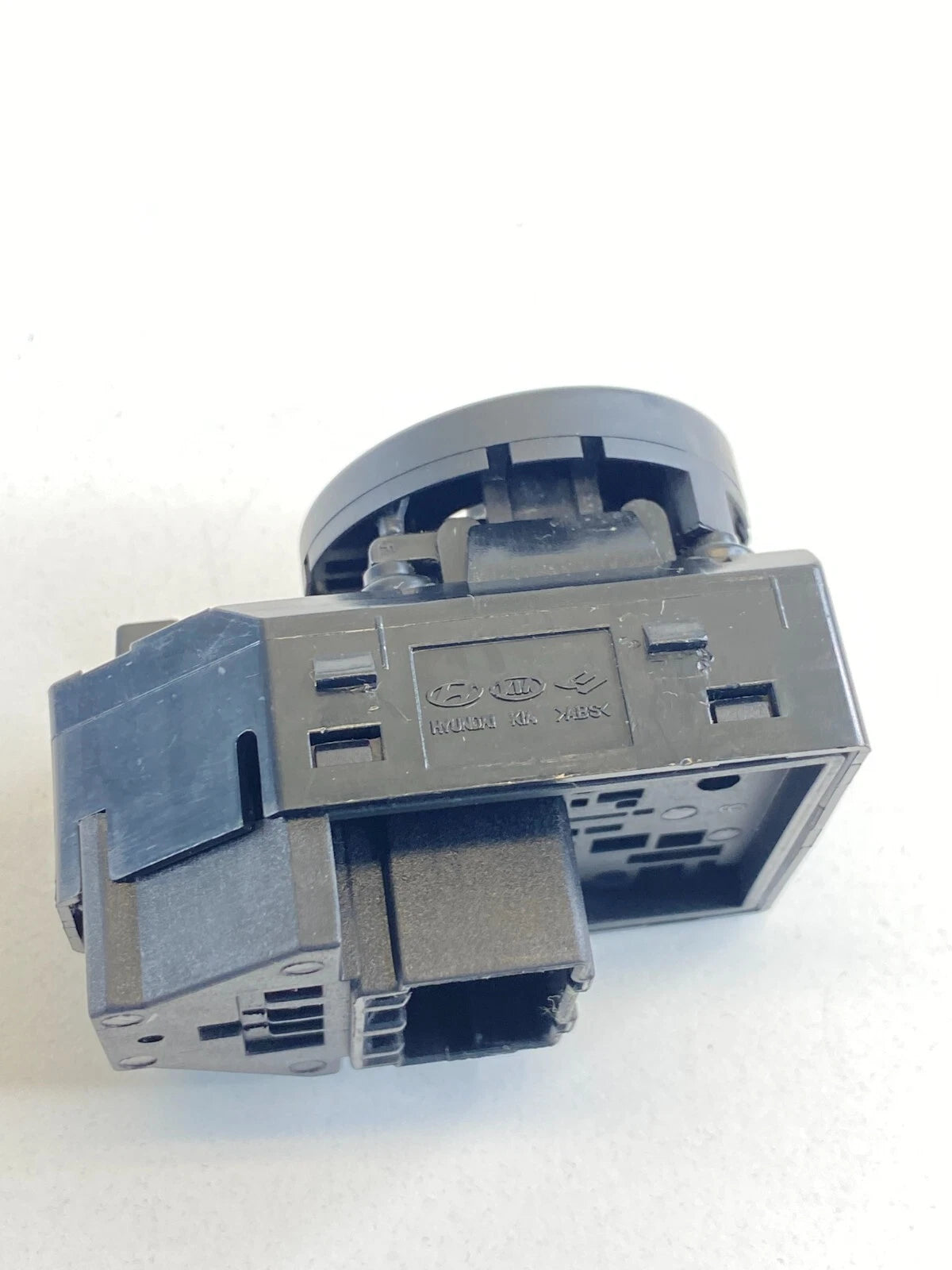 2007-2010 HYUNDAI ELANTRA SEDAN DRIVER LEFT POWER MIRROR CONTROL SWITCH BUTTON