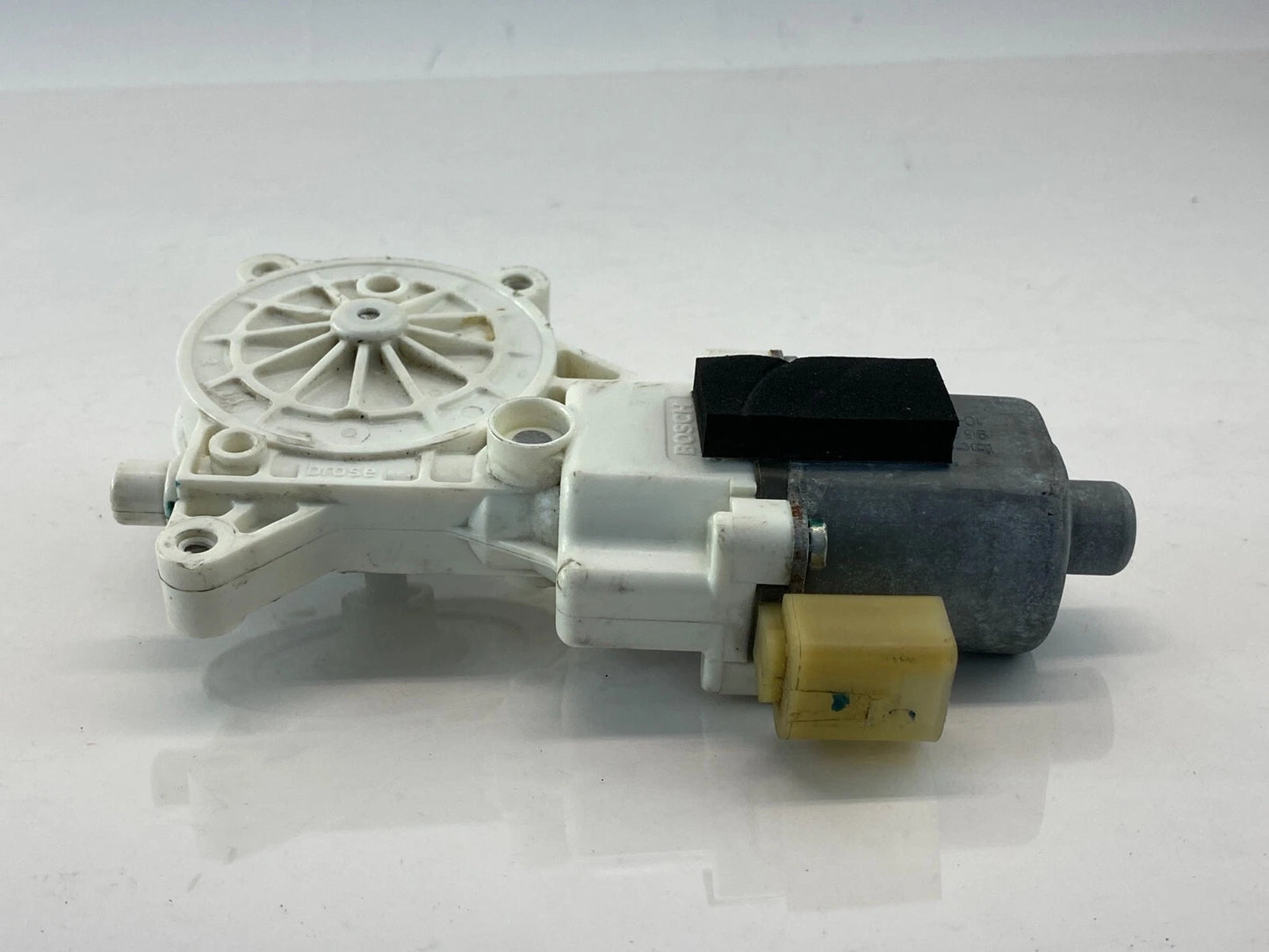 2008-2011 FORD FOCUS FRONT LEFT DRIVER DOOR POWER WINDOW MOTOR 0130822469