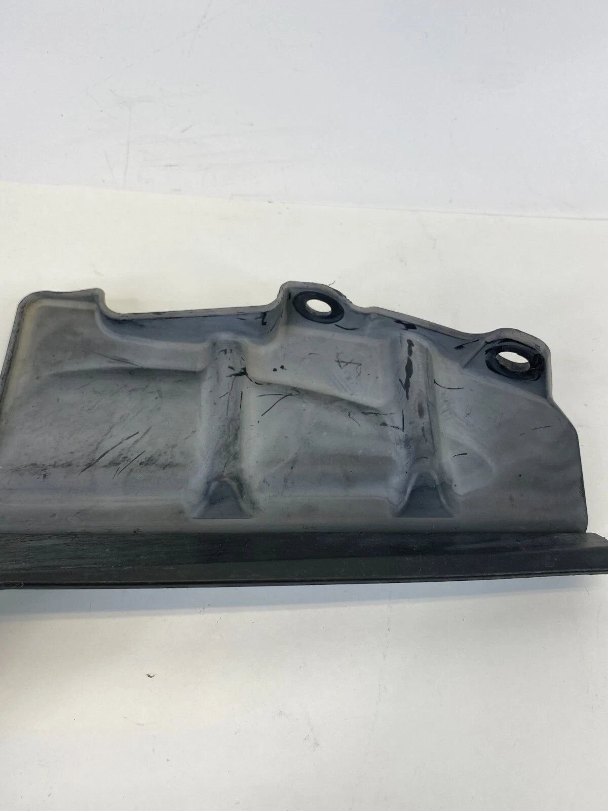 06-08 HONDA RIDGELINE FRONT LEFT AIR DEFLECTOR GUIDE BRACKET PLATE 71114-SJC OEM
