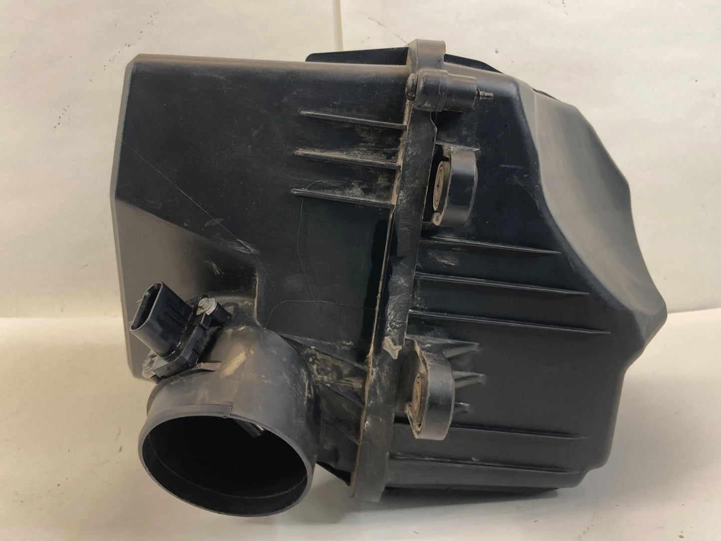 10-12 GMC TERRAIN 10-11 EQUINOX 2.4 AIR BOX INTAKE CLEANER BOX ASSEMBLY 20813712