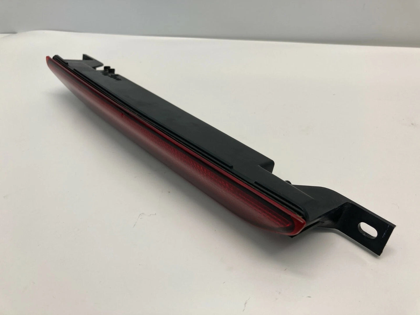 07 08 09 10 11 12 DODGE CALIBER 3RD THIRD BRAKE LIGHT STOP LAMP 05303754AD OEM