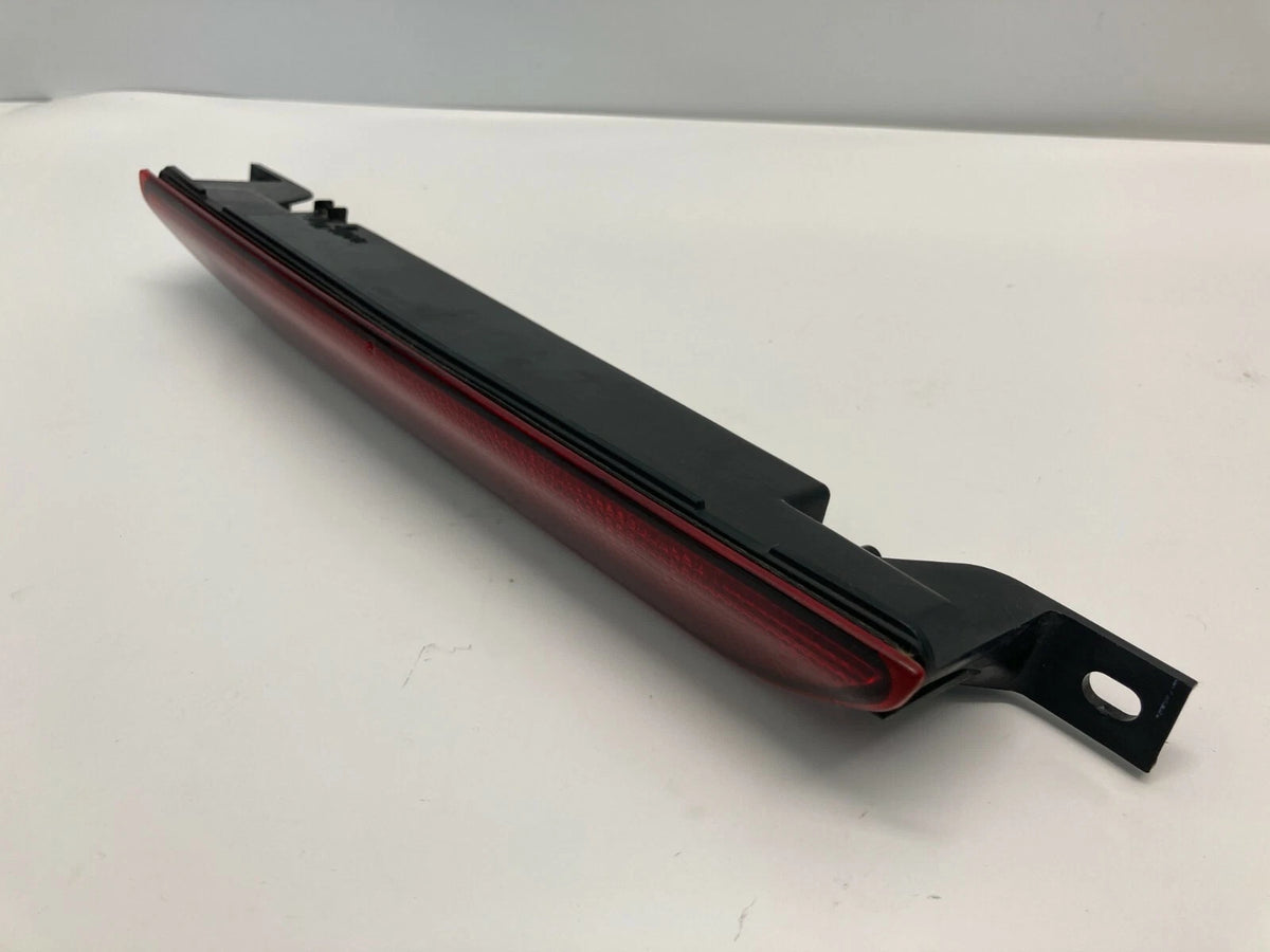 07 08 09 10 11 12 DODGE CALIBER 3RD THIRD BRAKE LIGHT STOP LAMP 05303754AD OEM