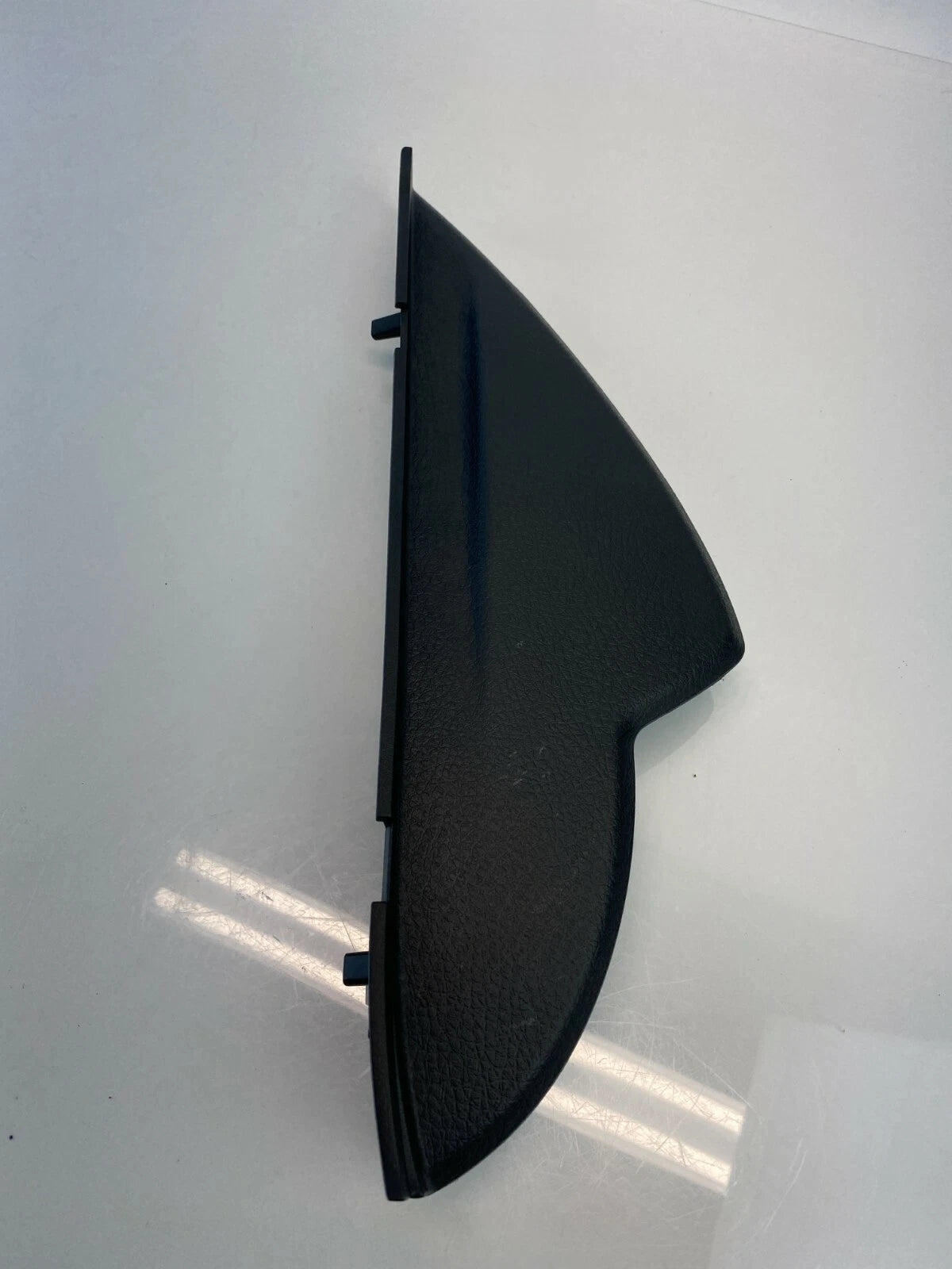 2011-2015 KIA SORENTO DASH RIGHT SIDE END CAP COVER TRIM BEZEL 1U847-67000 OEM