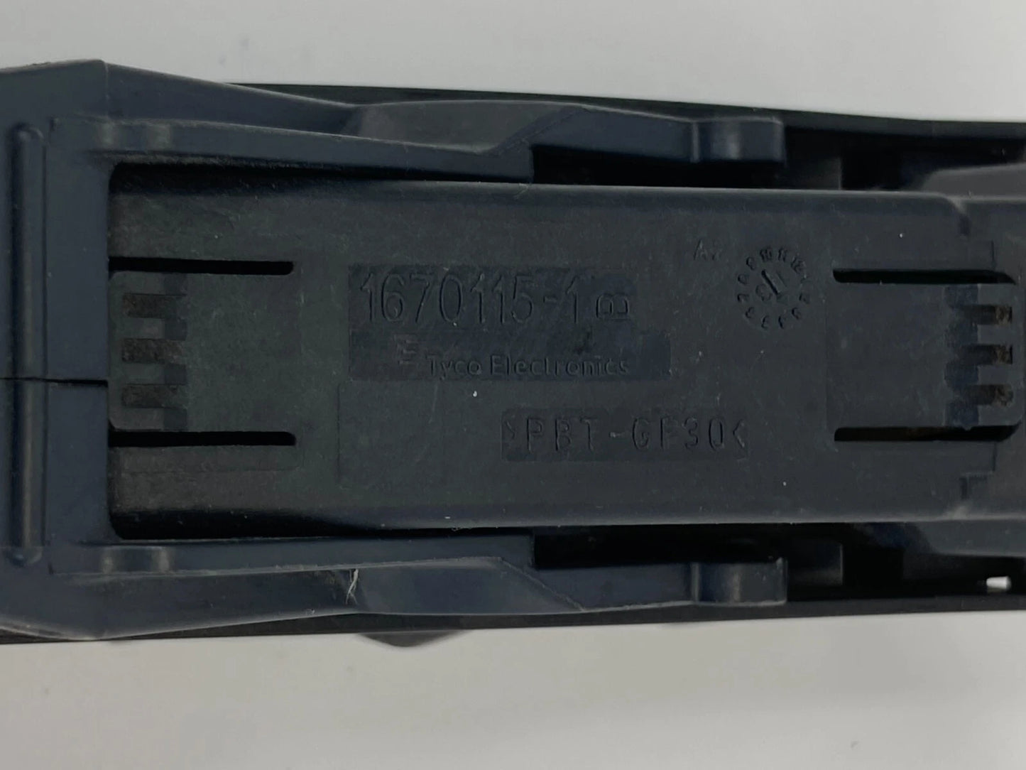 2013-2015 CHEVROLET SPARK ABS ANTI-LOCK BRAKE PUMP PLUG CONNECTOR OEM 1670115-1