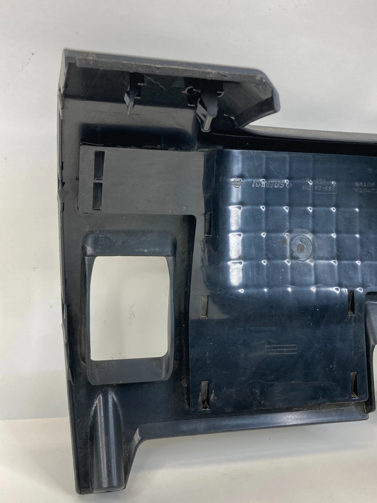 2001 2002 2003 2004 Nissan Xterra Dash Knee Bolster Pad Kick Panel OEM