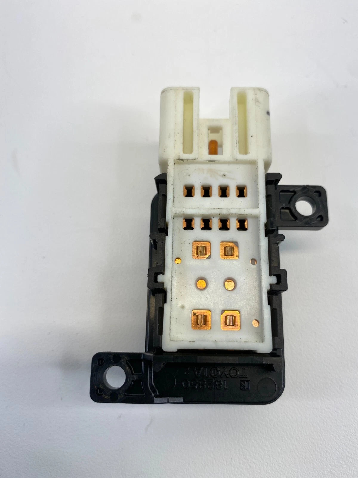 2004 TOYOTA CAMRY FRONT RIGHT PASSENGER SIDE SEAT SWITCH CONTROL TILT OEM