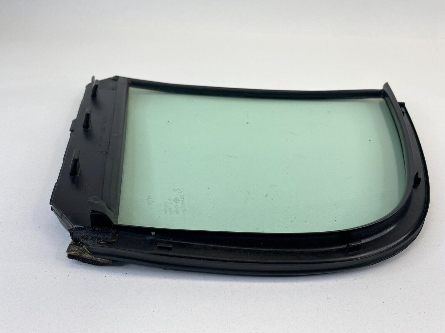 03-06 Infiniti G35 Sedan Rear Right Side Door Quarter Window Glass 82272-AL500