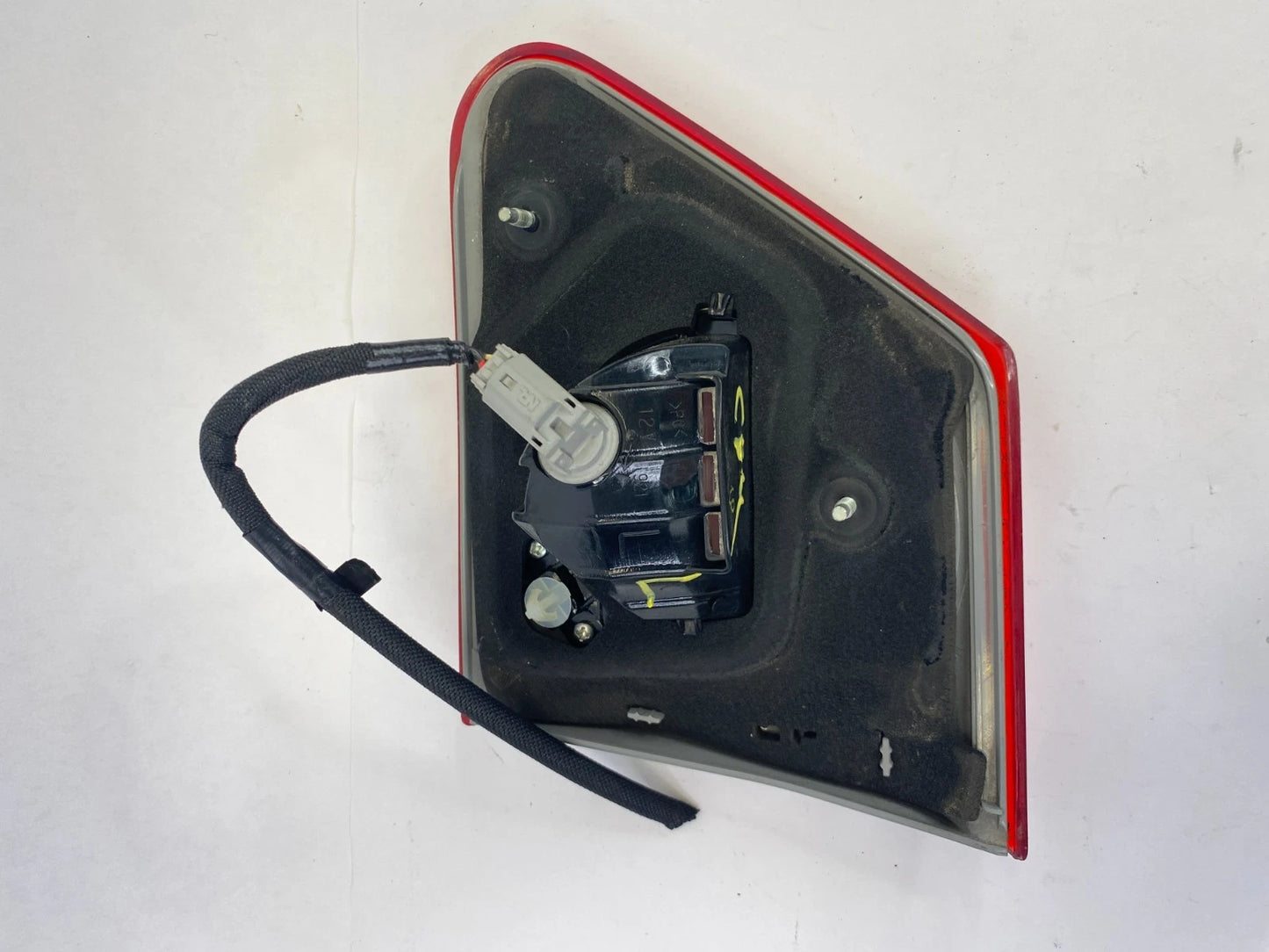 2011-2013 TOYOTA COROLLA REAR LEFT SIDE INNER LID TAIL LIGHT TAILLIGHT LAMP OEM