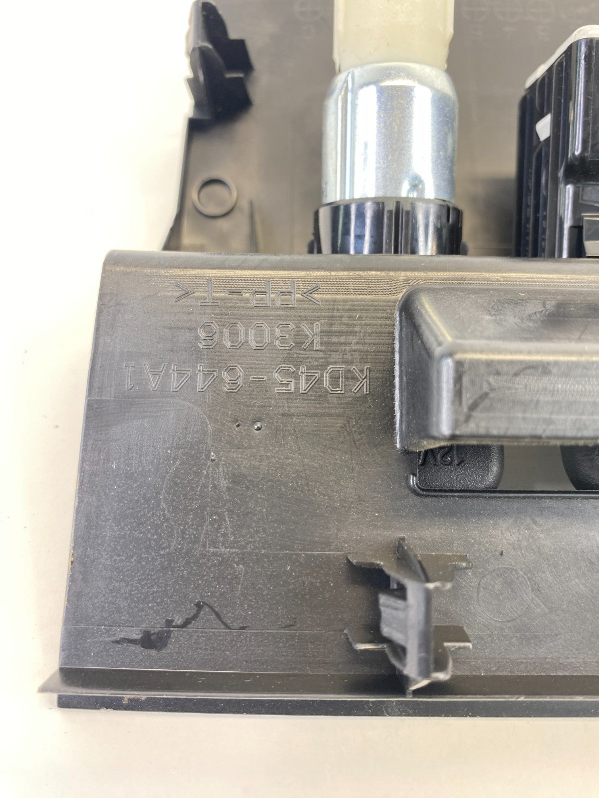 2013-2015 Mazda CX-5 CX5 Center Console AUX USB Power Outlet Port Socket Trim