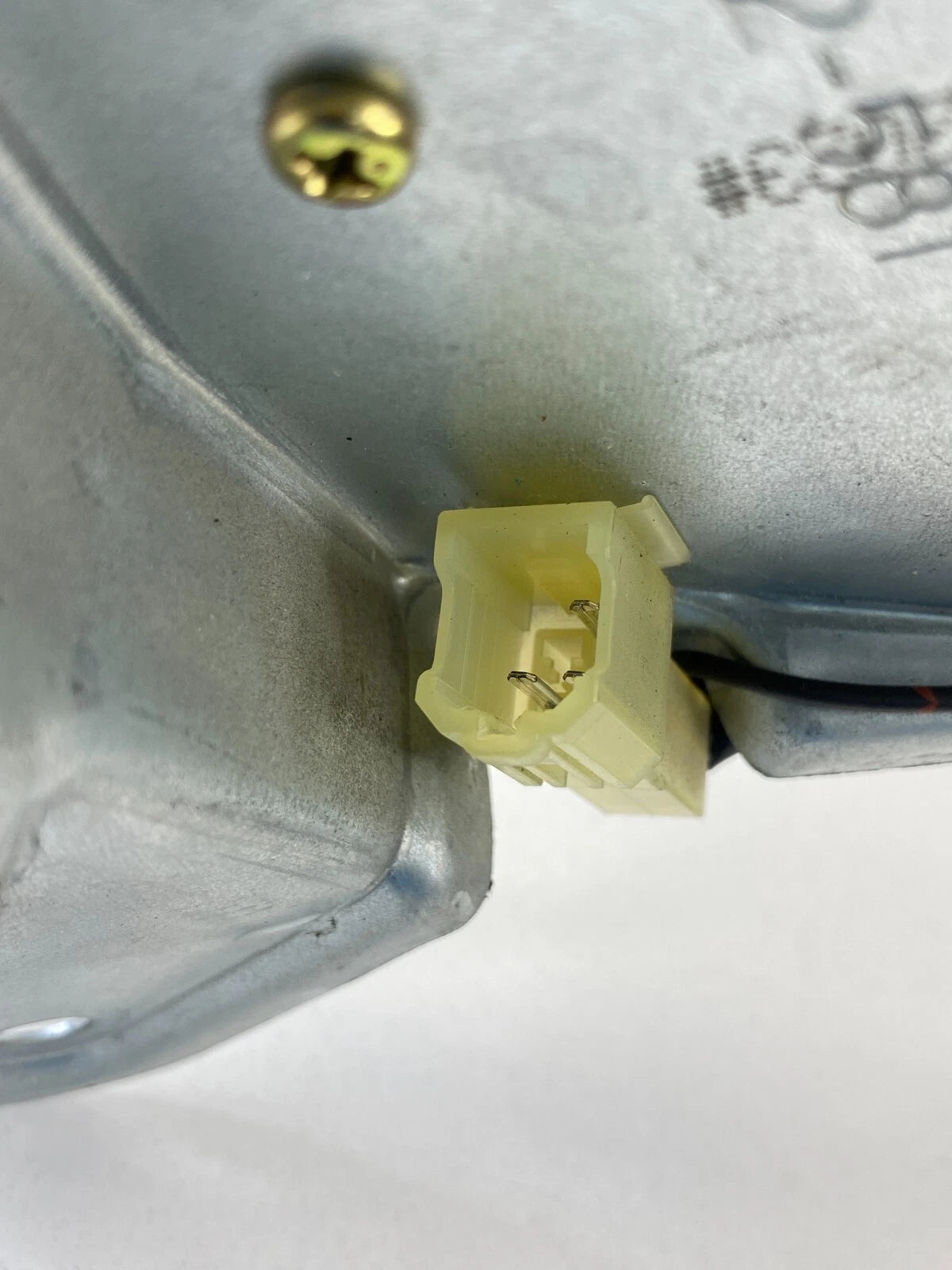 99 00 01 02 03 04 CHEVROLET CHEVY TRACKER REAR WINDSHIELD WIPER MOTOR 34332-581