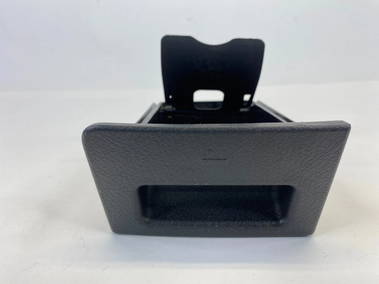 07-11 CHEVROLET AVEO 09-11 AVEO5 INSTRUMENT PANEL DASH ASHTRAY ASH TRAY STORAGE