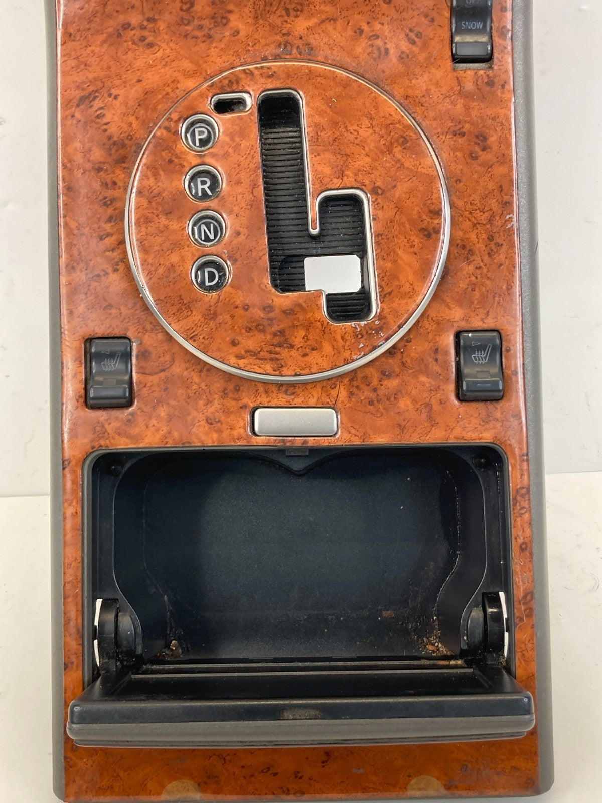 2003 2004 Infiniti G35 Center Console Shifter Bezel Trim Surround K13840-AM600