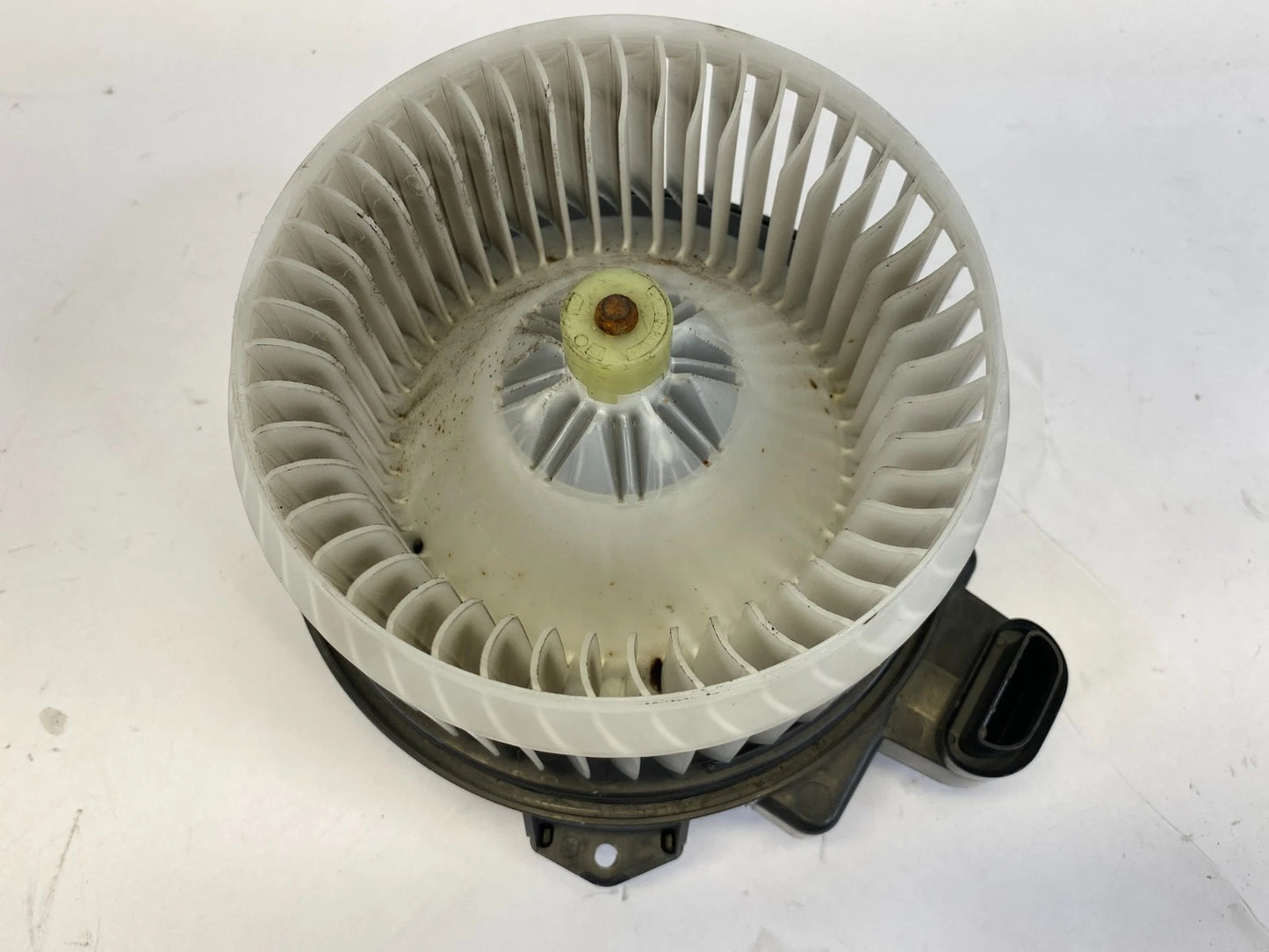 2003-2008 TOYOTA COROLLA MATRIX 1.8L HVAC HEATER BLOWER MOTOR ASSEMBLY OEM