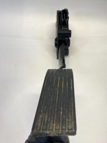 2006-2009 PONTIAC TORRENT GAS ACCELERATOR PEDAL ASSEMBLY 3.4L OEM 15222244
