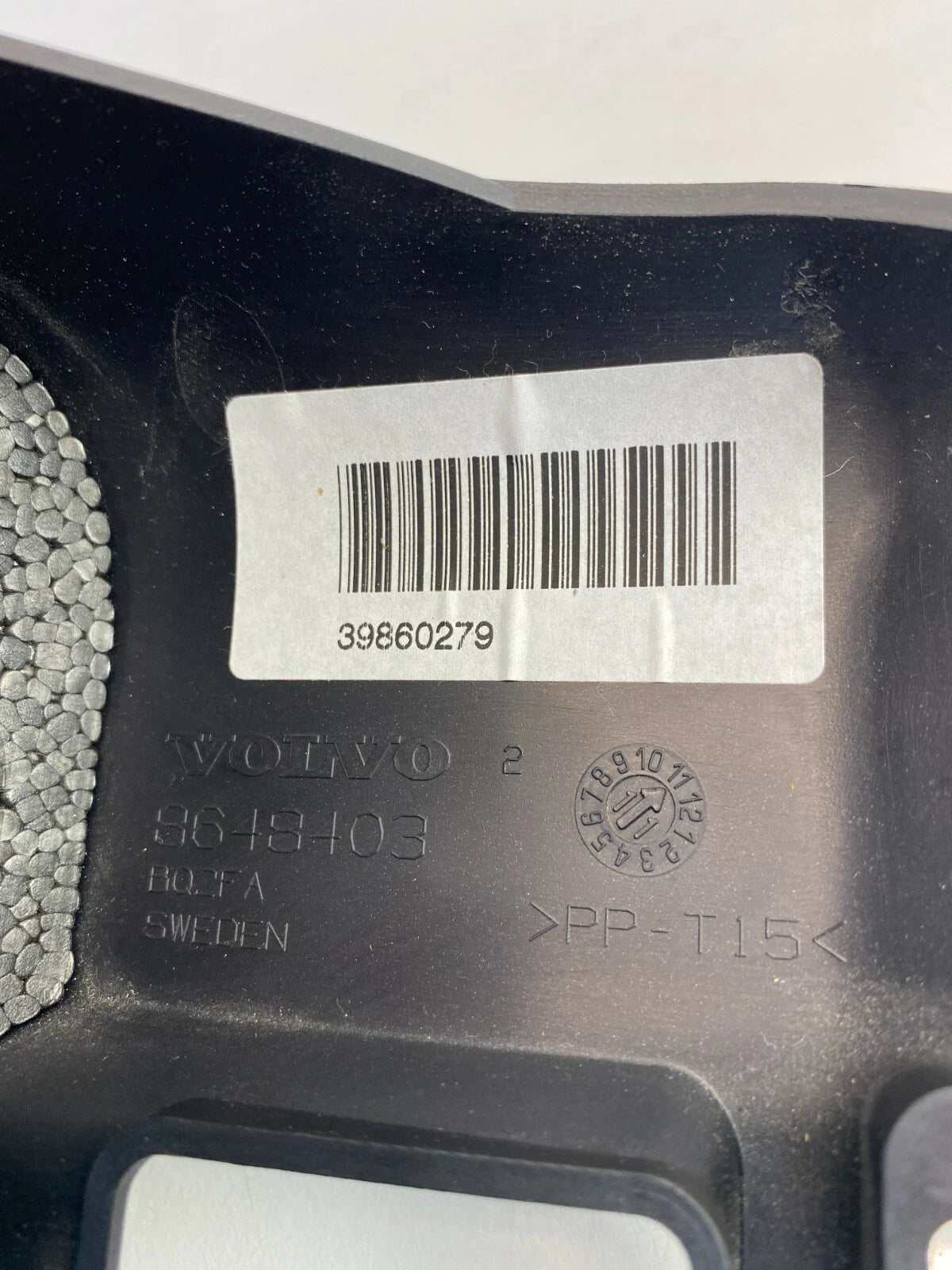 2011-2018 VOLVO S60 STEERING COLUMN UPPER & LOWER COVER TRIM SHROUD 39860279 OEM