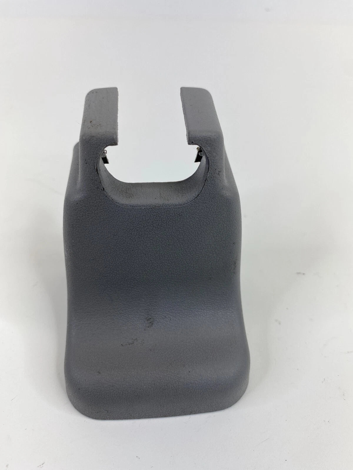 2005-2010 TOYOTA SIENNA FRONT RIGHT SEAT TRACK END CAP COVER 72157-AE030 OEM