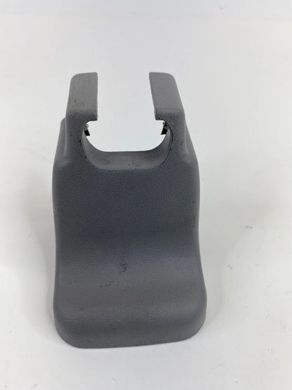 2005-2010 TOYOTA SIENNA FRONT RIGHT SEAT TRACK END CAP COVER 72157-AE030 OEM