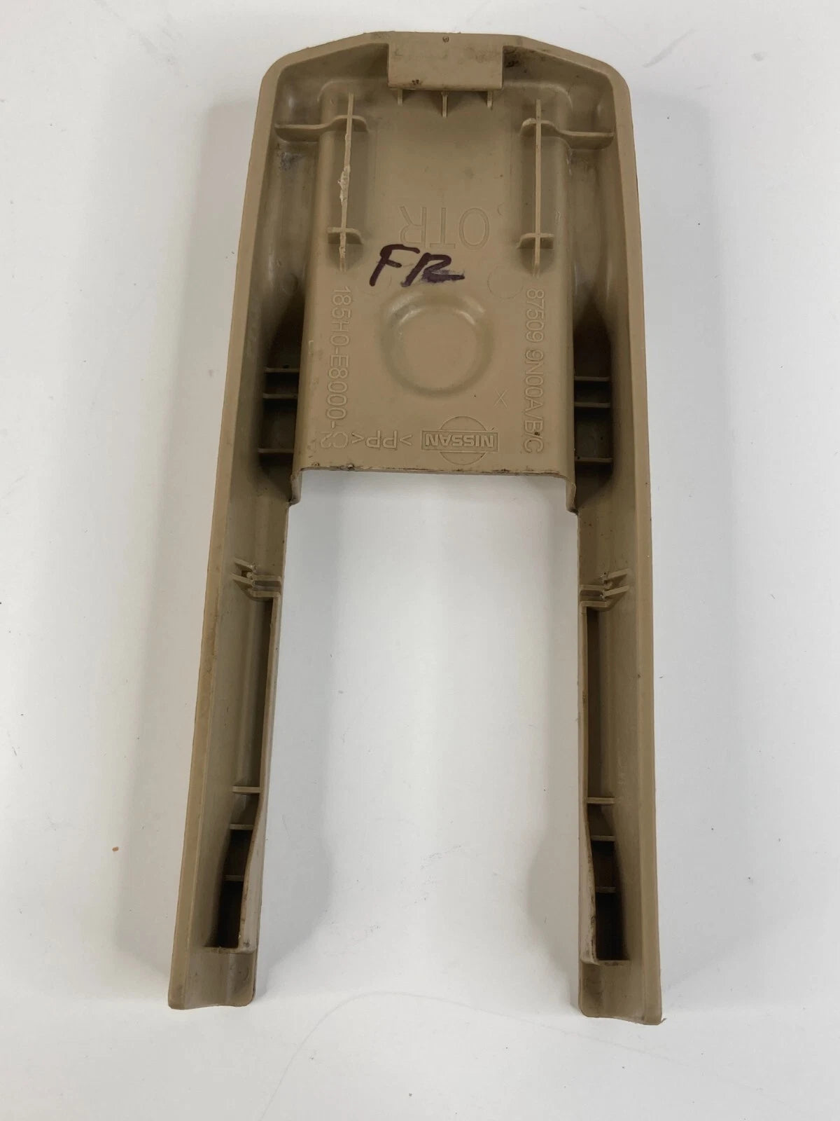 09-14 NISSAN MAXIMA FRONT RIGHT SEAT TRACK CAP OUTER COVER TRIM 87509-9N00A OEM