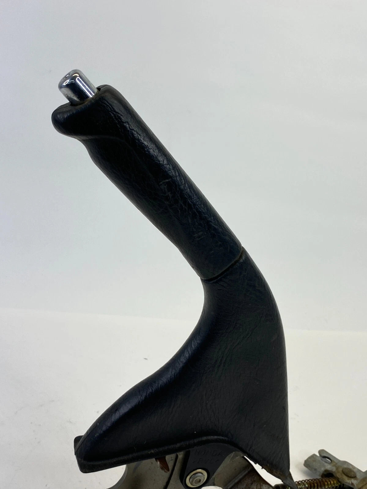 1998-2002 HONDA ACCORD COUPE CENTER CONSOLE PARKING BRAKE HANDLE ASSEMBLY OEM