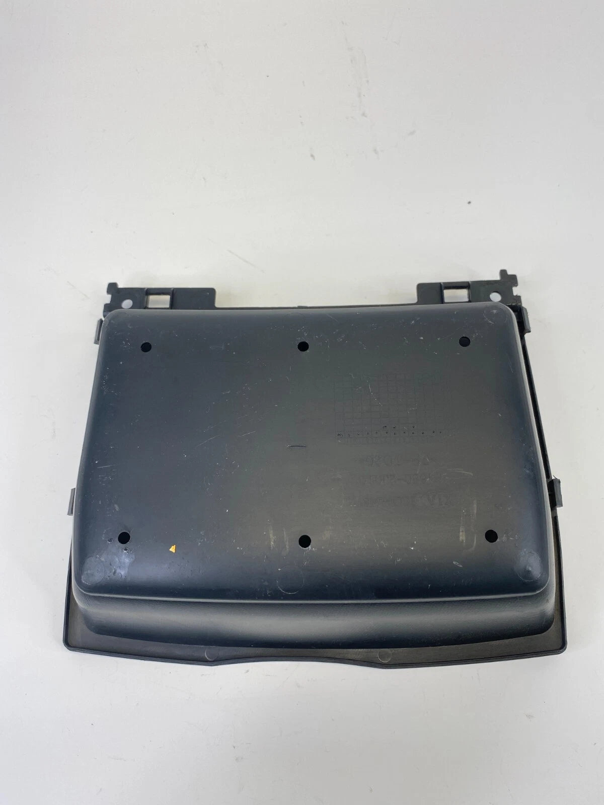 2009-2011 KIA BORREGO CENTER CONSOLE STORAGE COMPARTMENT INSERT 84680-2J010 OEM