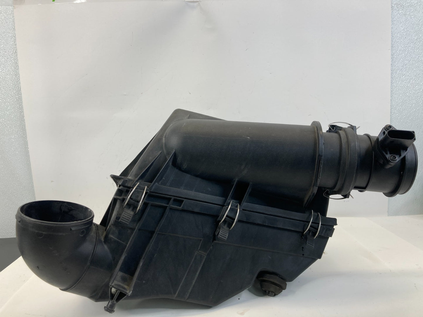 98-02 Mercedes-Benz E430 4.3L Air Cleaner Intake Filter Box Assy A604-094-05-04