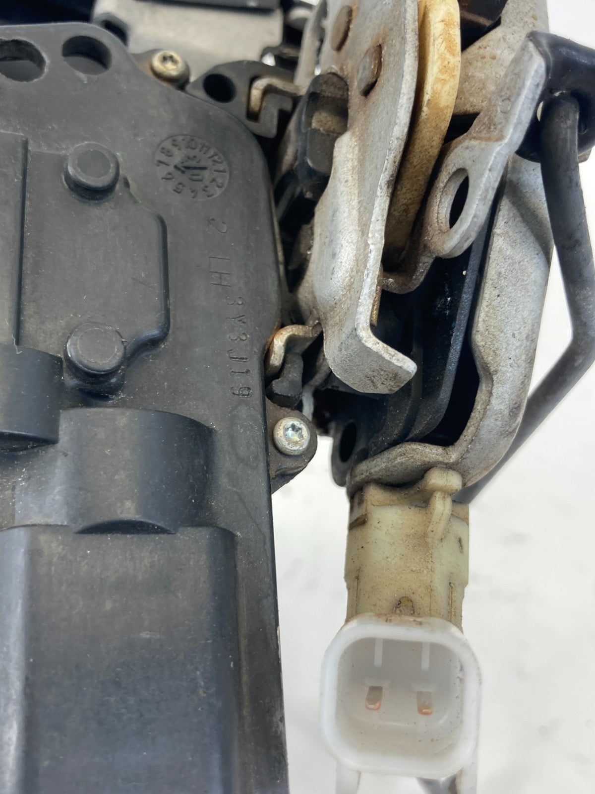 2003-2006 Lincoln Navigator Front Left Driver Side Door Lock Latch Actuator OEM