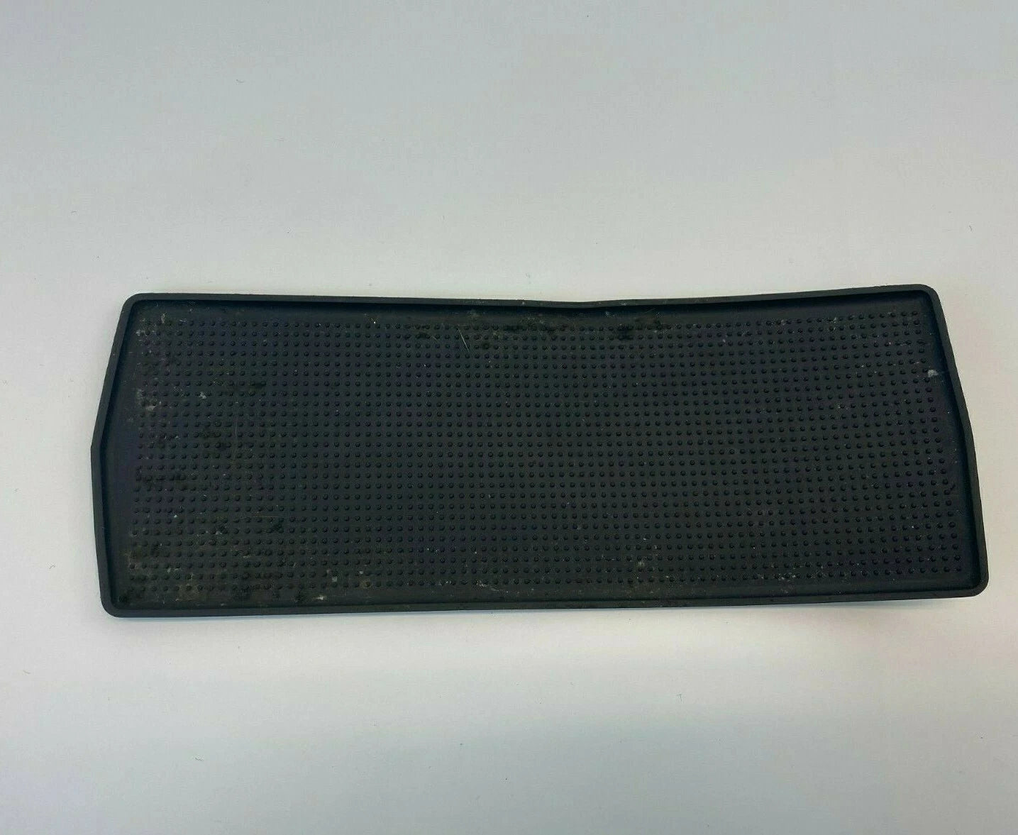 2002-2007 SATURN VUE CENTER CONSOLE INSERT RUBBER MAT LINER 52685 OEM
