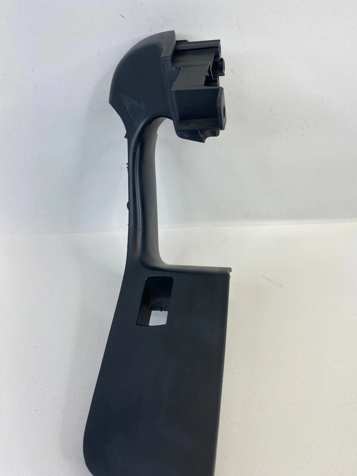 05-11 AUDI A6 QUATTRO FRONT RIGHT SIDE INNER DOOR HANDLE PULL SWITCH BEZEL OEM