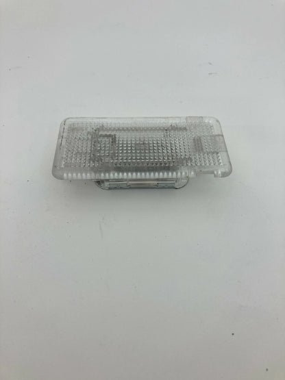 2001-2005 BMW 325I 325XI INTERIOR GLOVE BOX COURTESY LAMP LIGHT 63318360588 OEM
