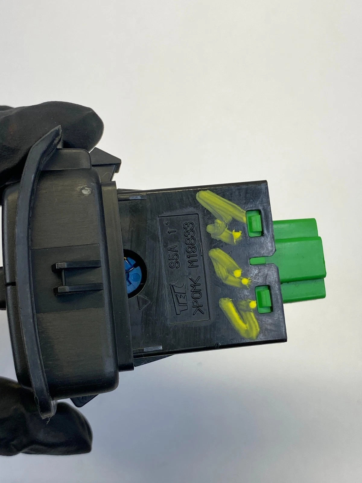 2003-2007 HONDA ACCORD SUNROOF SUN ROOF SWITCH MOONROOF BUTTON W/ TRIM BEZEL
