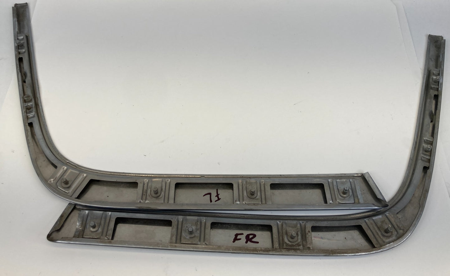 1998-2002 Mercedes-Benz E430 Front Right & Left Bumper Molding Garnish Trim OEM