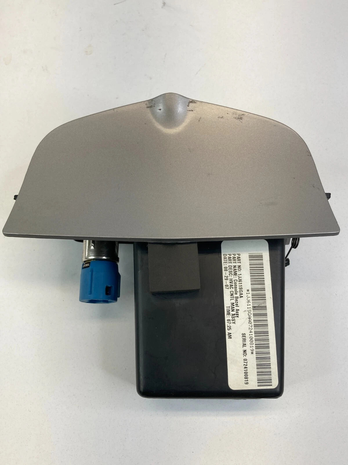 07 08 CHRYSLER SEBRING CENTER CONSOLE STORAGE POCKET W POWER OUTLET LIGHTER 12V